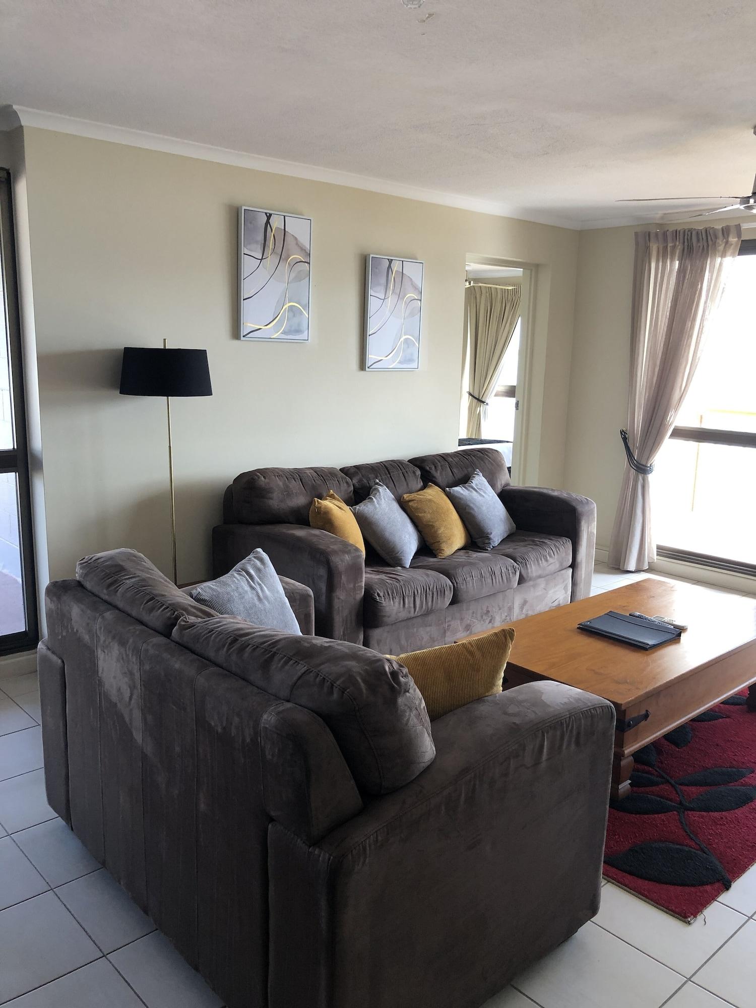 Coral Towers Holiday Suites Кэрнс Экстерьер фото