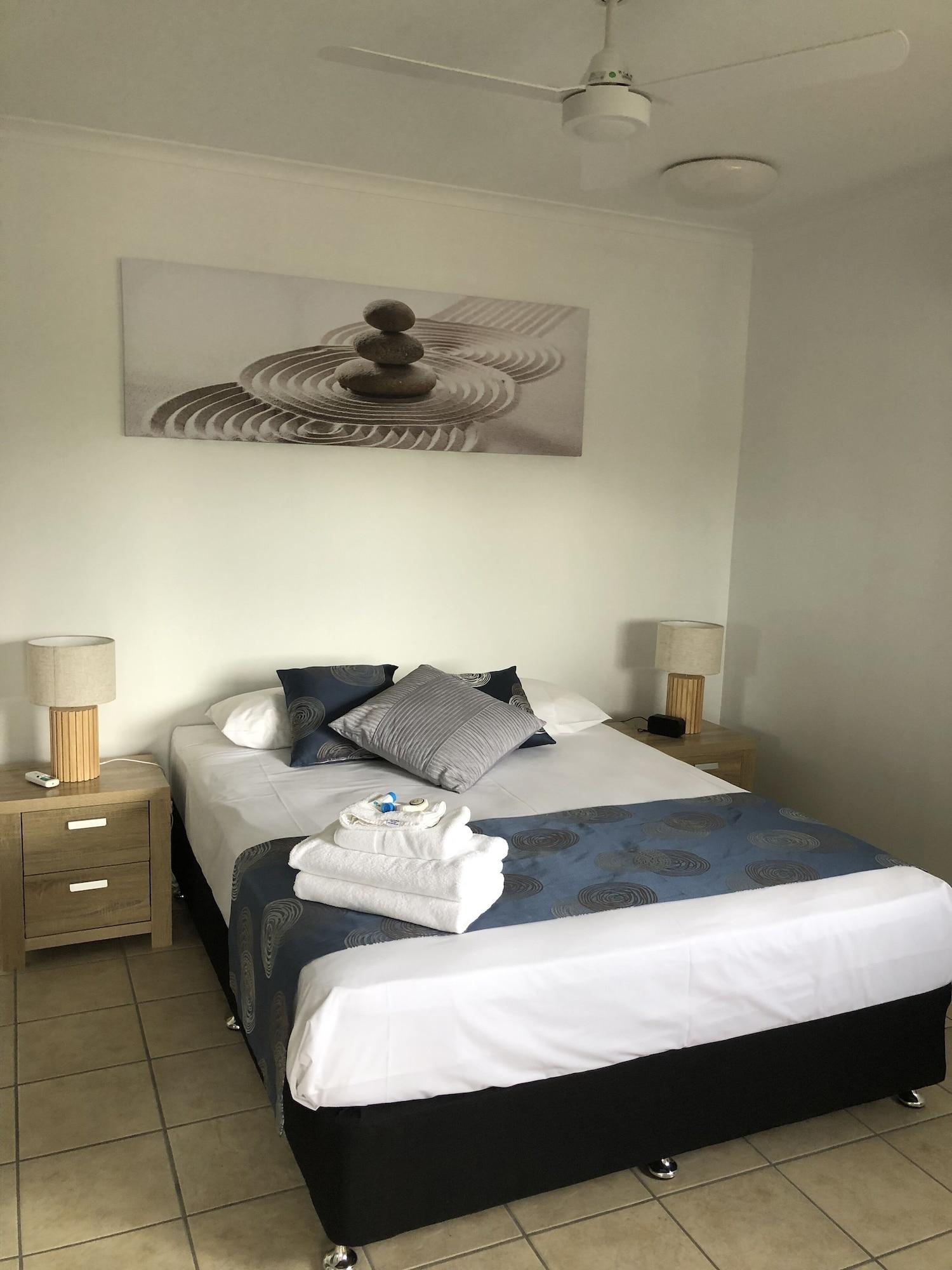 Coral Towers Holiday Suites Кэрнс Экстерьер фото