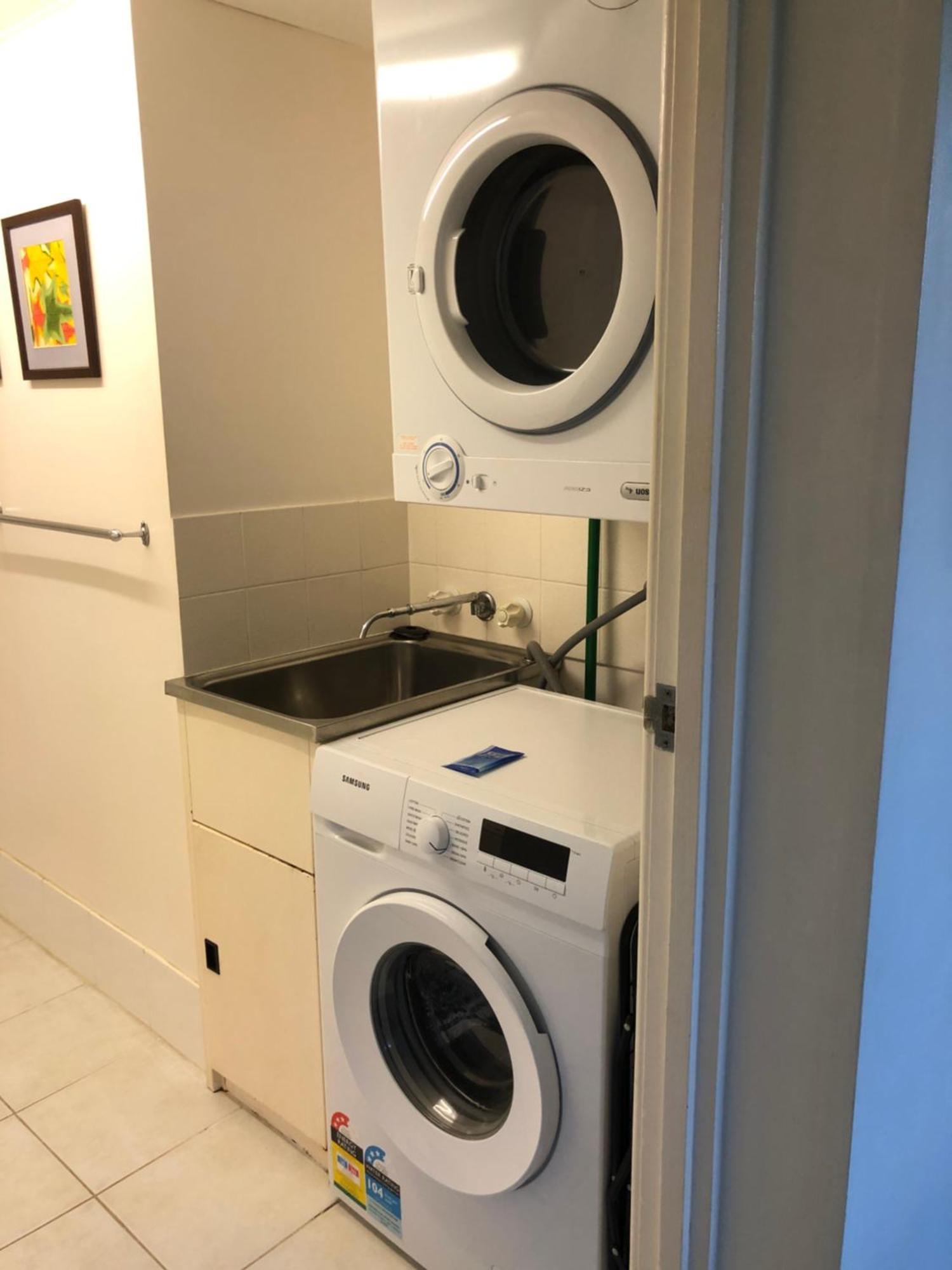 Coral Towers Holiday Suites Кэрнс Экстерьер фото